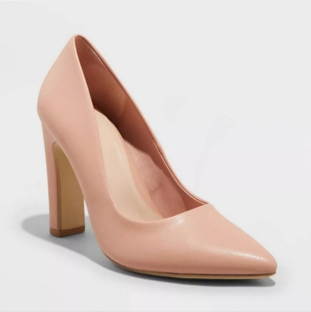 NWT New Day Women's Sue Heels Blush Size 7 4"